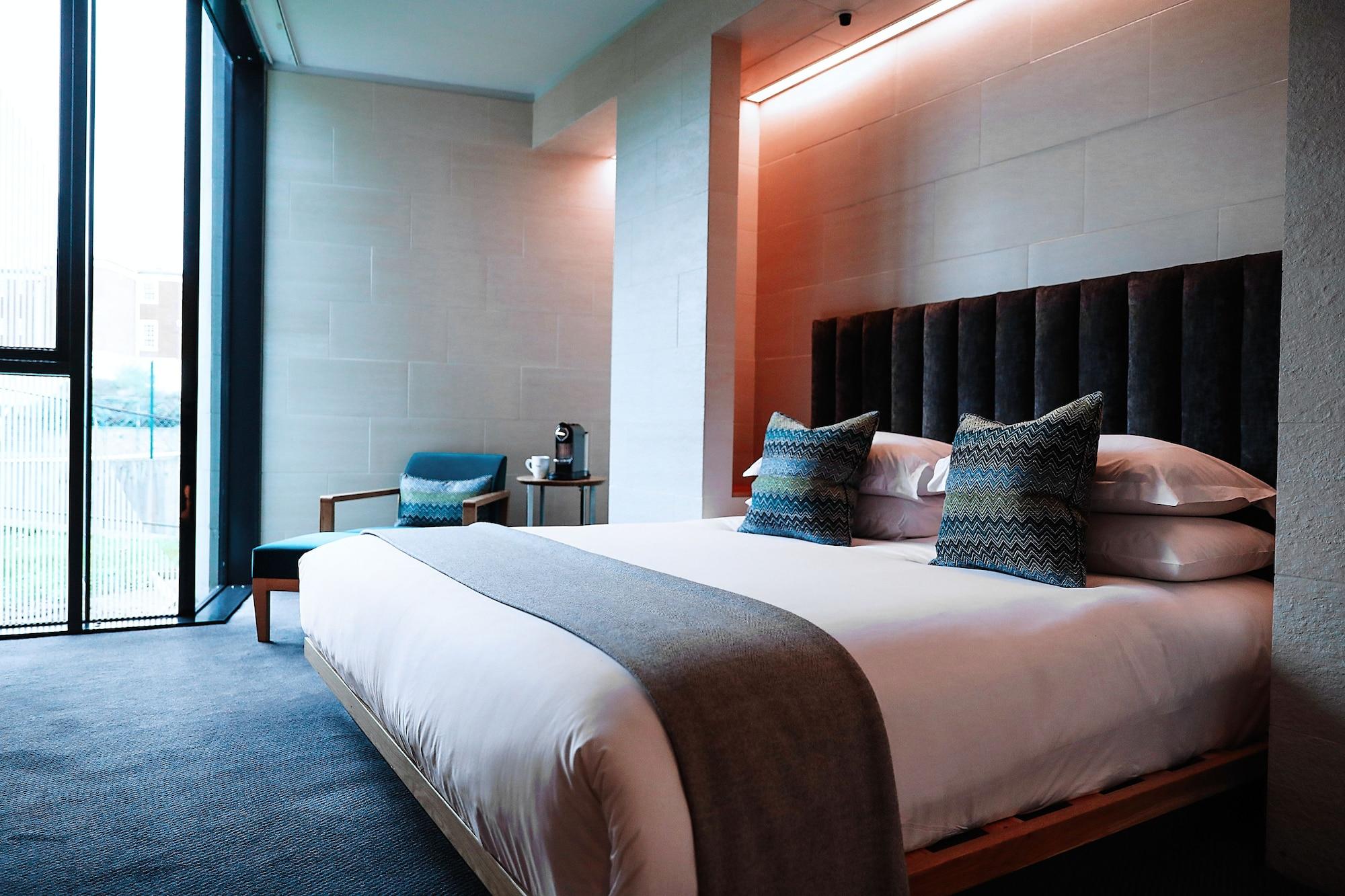 มัลแมซอง เชลเทนแฮม Hotel ภายนอก รูปภาพ