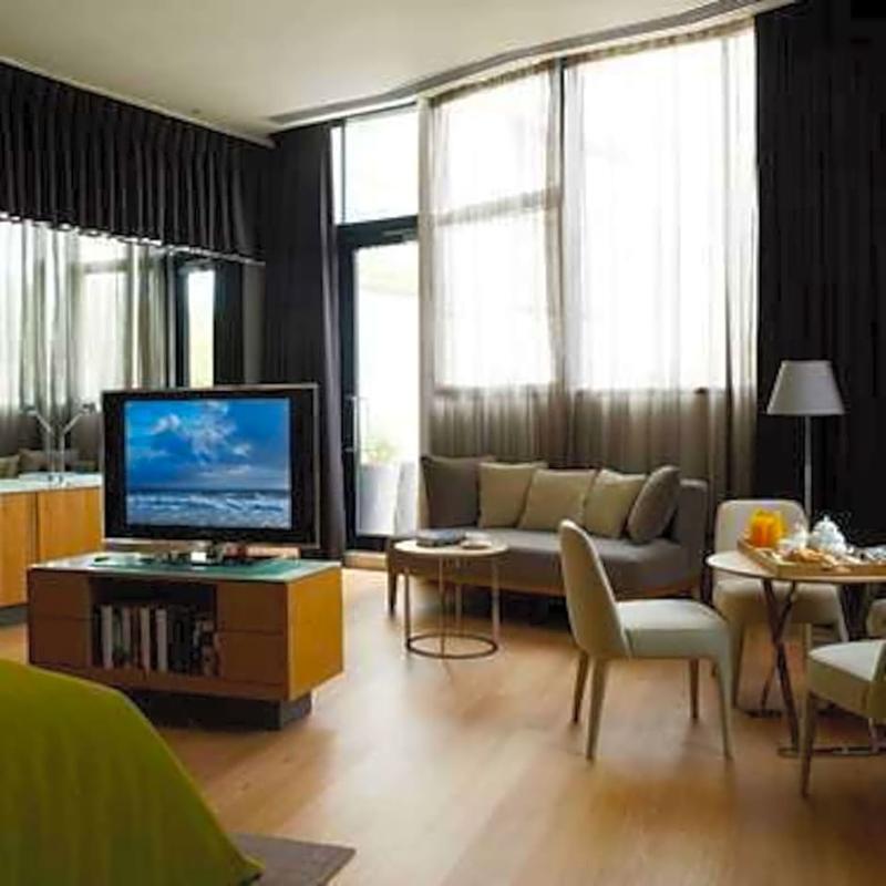 มัลแมซอง เชลเทนแฮม Hotel ภายนอก รูปภาพ